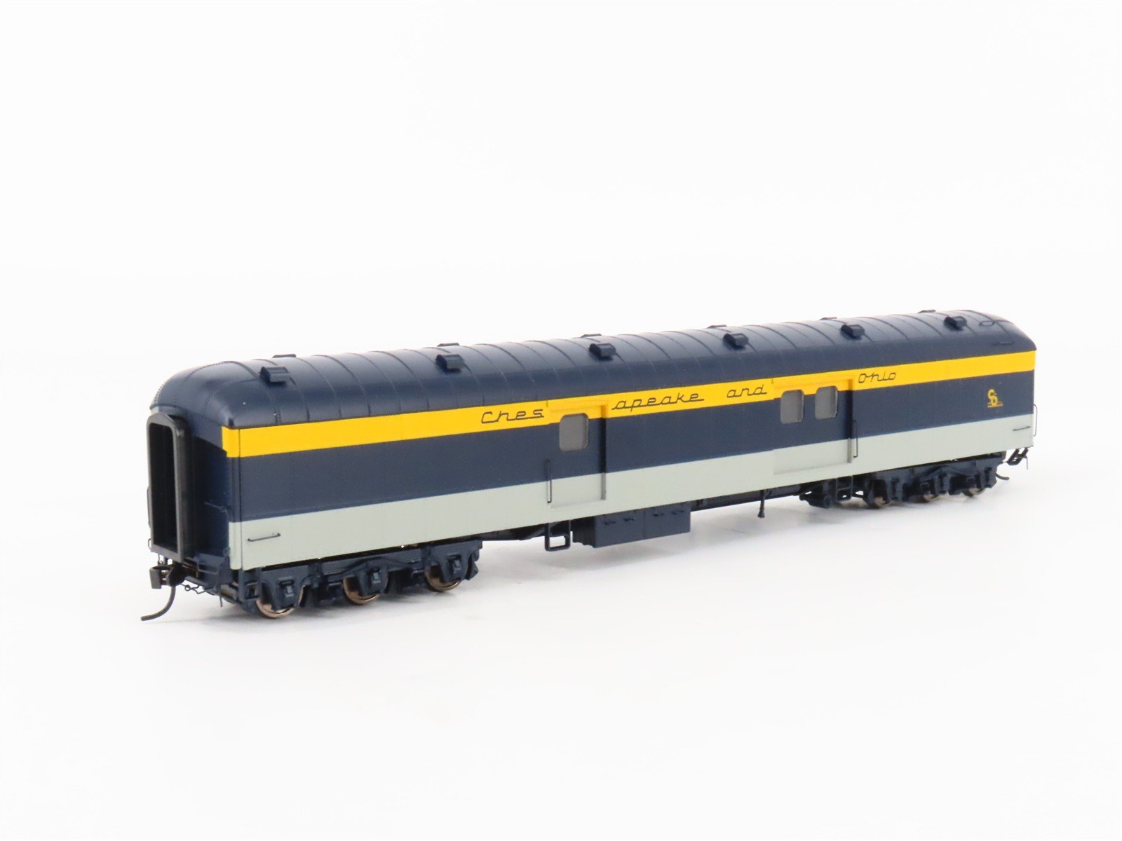 HO Scale Walthers Proto 920-9501 C&O Railway 70' ACF Baggage Passenger Car