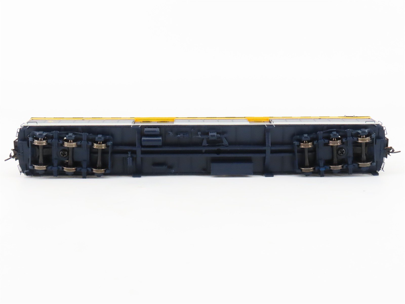 HO Scale Walthers Proto 920-9501 C&O Railway 70' ACF Baggage Passenger Car