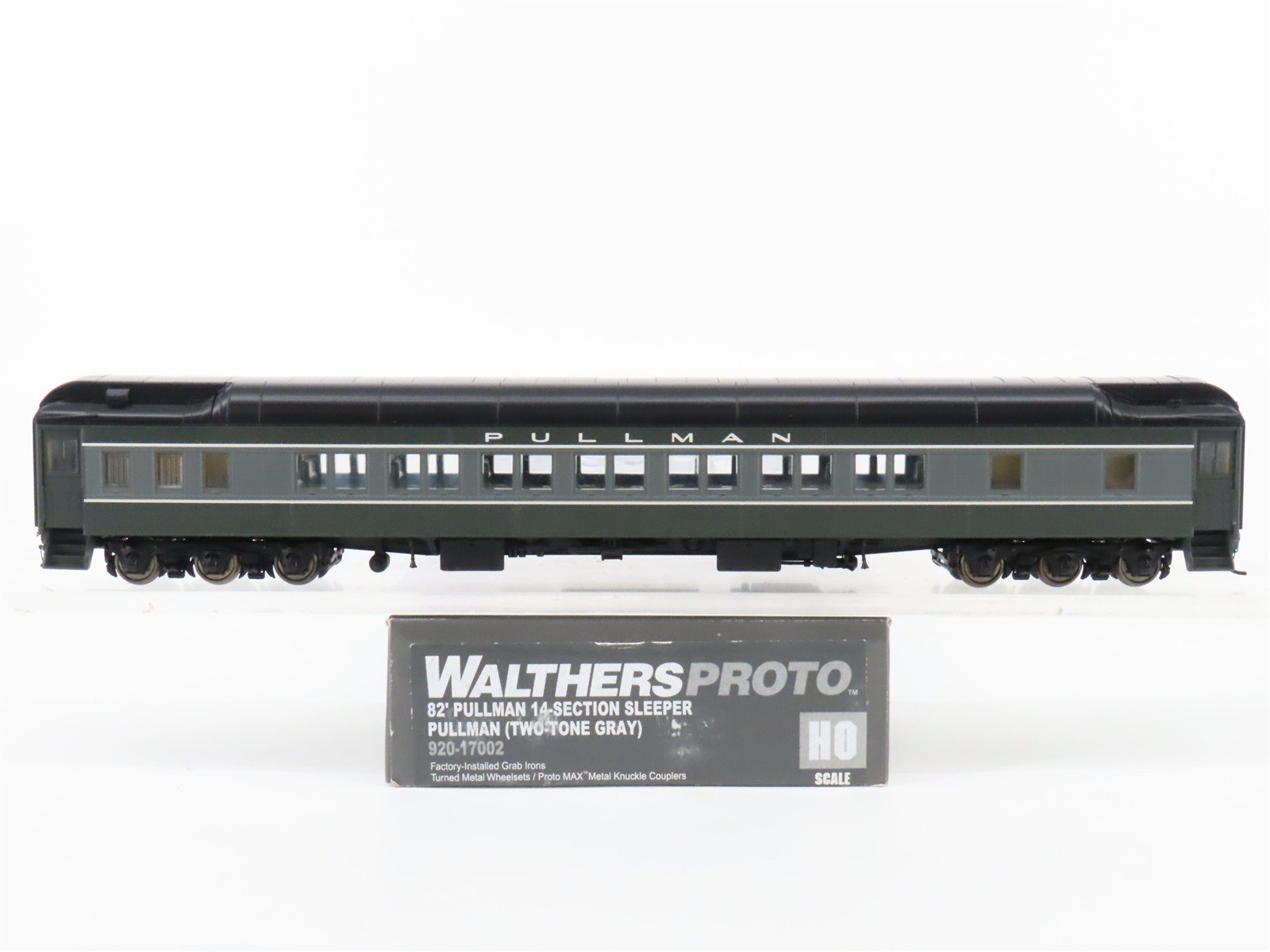 HO Scale Walthers Proto 920-17002 Pullman 2-Tone Gary 82' Sleeper Passenger Car