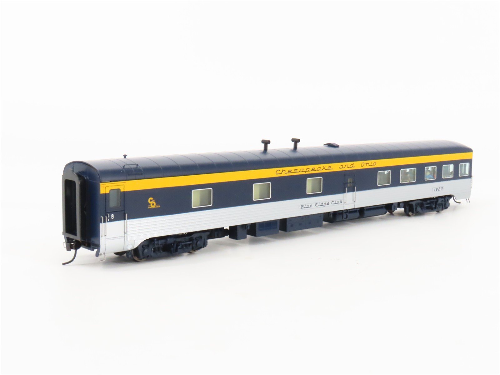 HO Walthers Proto 920-9516 C&O 85' P-S Dorm-Diner Passenger Car #2606 w/ Lights