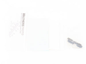 HO Walthers Proto 920-9516 C&O 85' P-S Dorm-Diner Passenger Car #2606 w/ Lights