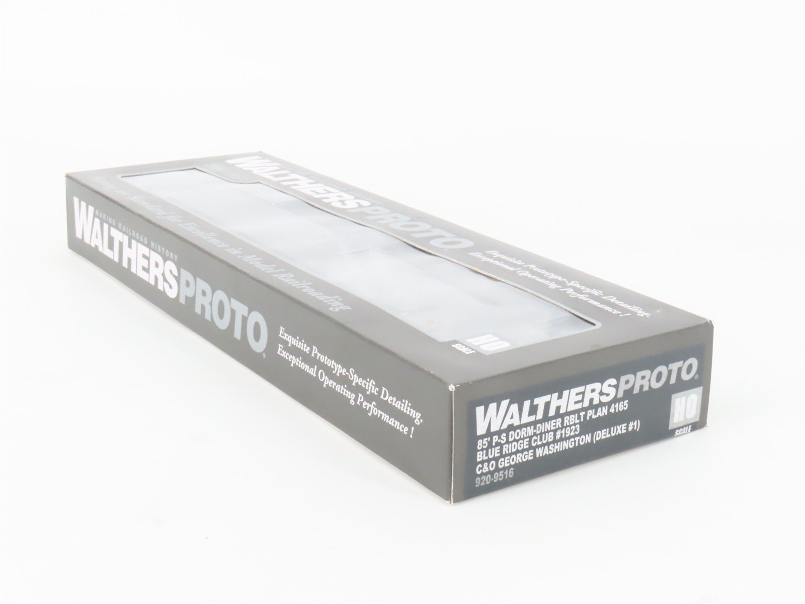 HO Walthers Proto 920-9516 C&O 85' P-S Dorm-Diner Passenger Car #2606 w/ Lights