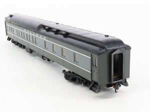 HO Scale Walthers 920-17102 Pullman 2 Tone Gray 82' 8-1-2 Sleeper Passenger Car