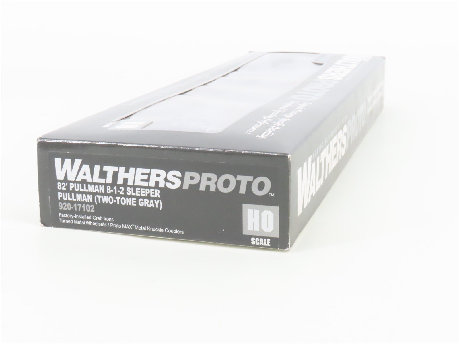 HO Scale Walthers 920-17102 Pullman 2 Tone Gray 82' 8-1-2 Sleeper Passenger Car