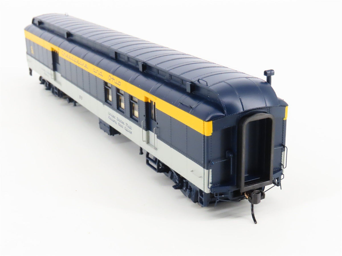 HO Scale Walthers 920-9520 C&amp;O 70&#39; Heavyweight RP-Baggage Passenger Car #89