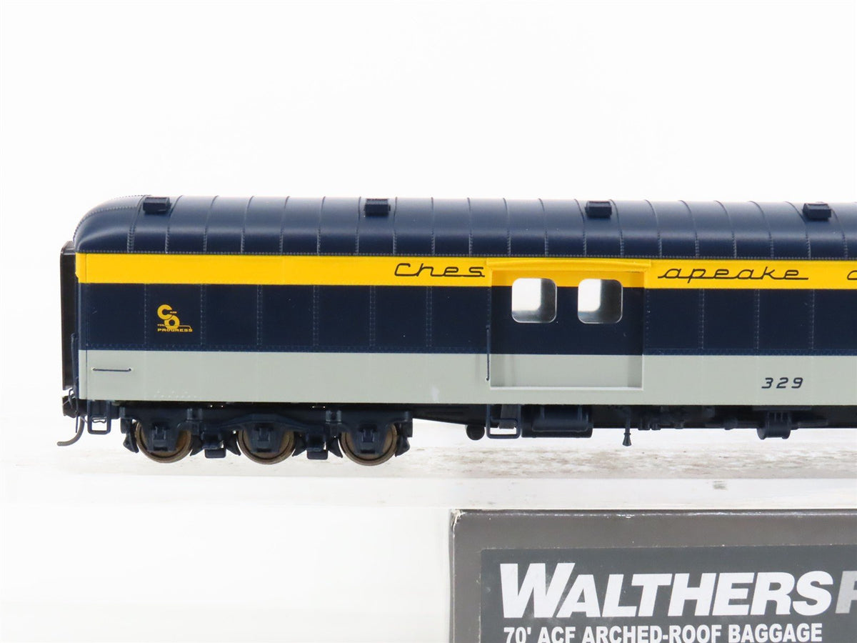 HO Walthers 920-9521 C&amp;O George Washington 70&#39; ACF Baggage Passenger Car #329