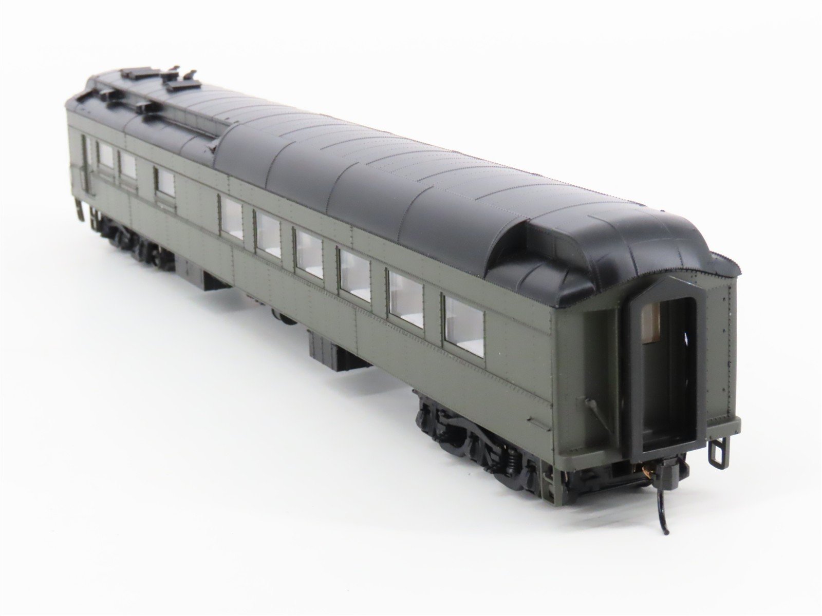 HO Scale Walthers Classic 932-10199 Unlettered Heavyweight Diner Passenger Car