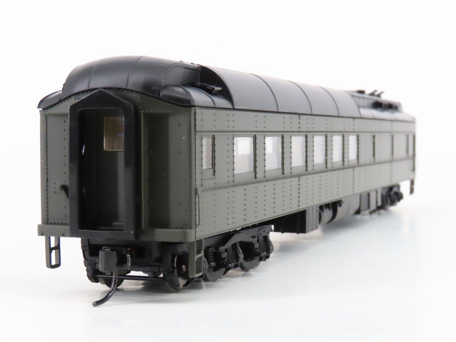 HO Scale Walthers Classic 932-10199 Unlettered Heavyweight Diner Passenger Car
