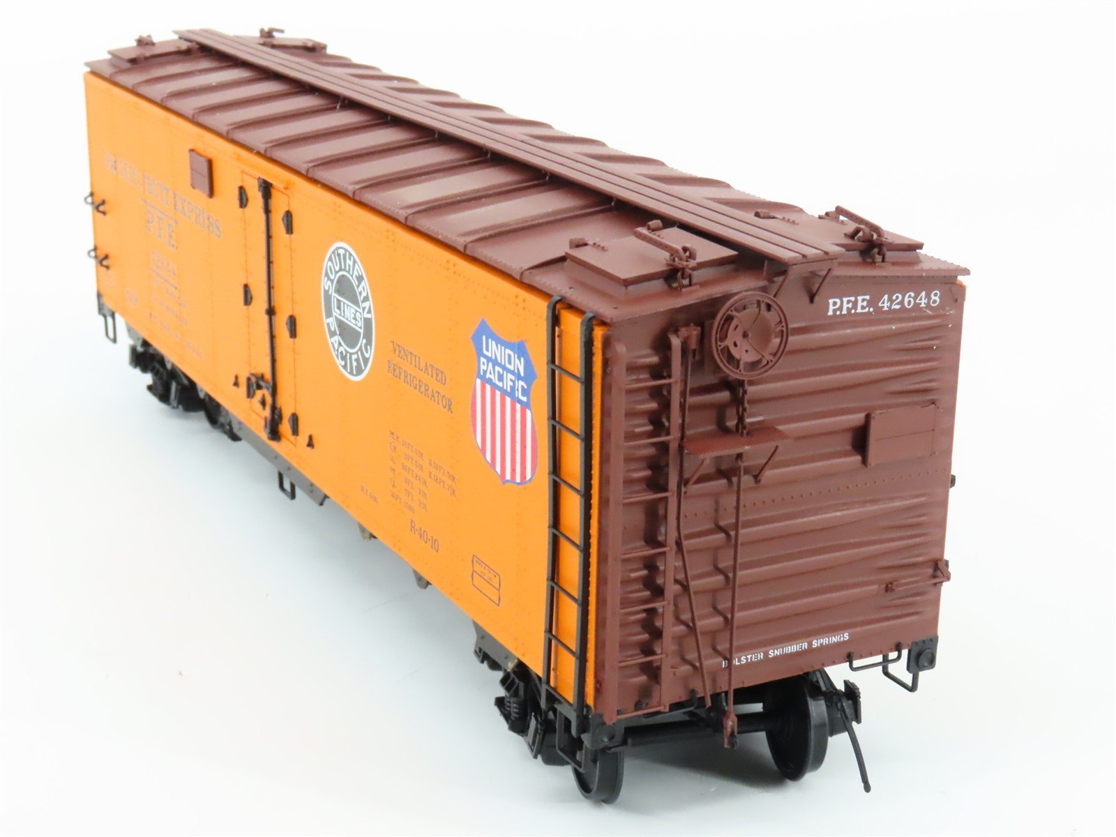 O 2-Rail Intermountain 25302S-52 PFE/UP Pacific Fruit Steel Ice Reefer #42648