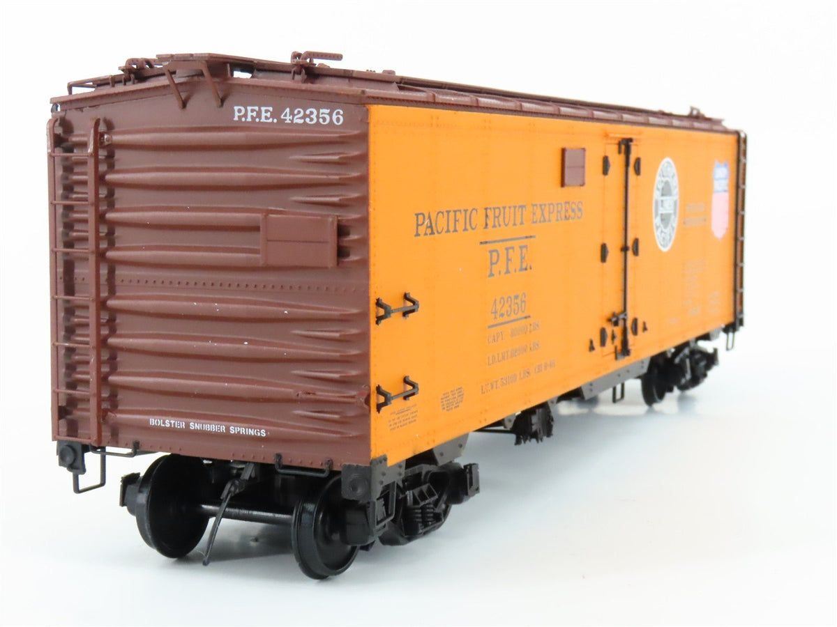 O 2-Rail Intermountain 25302S-46 PFE/UP Pacific Fruit Steel Ice Reefer #42356