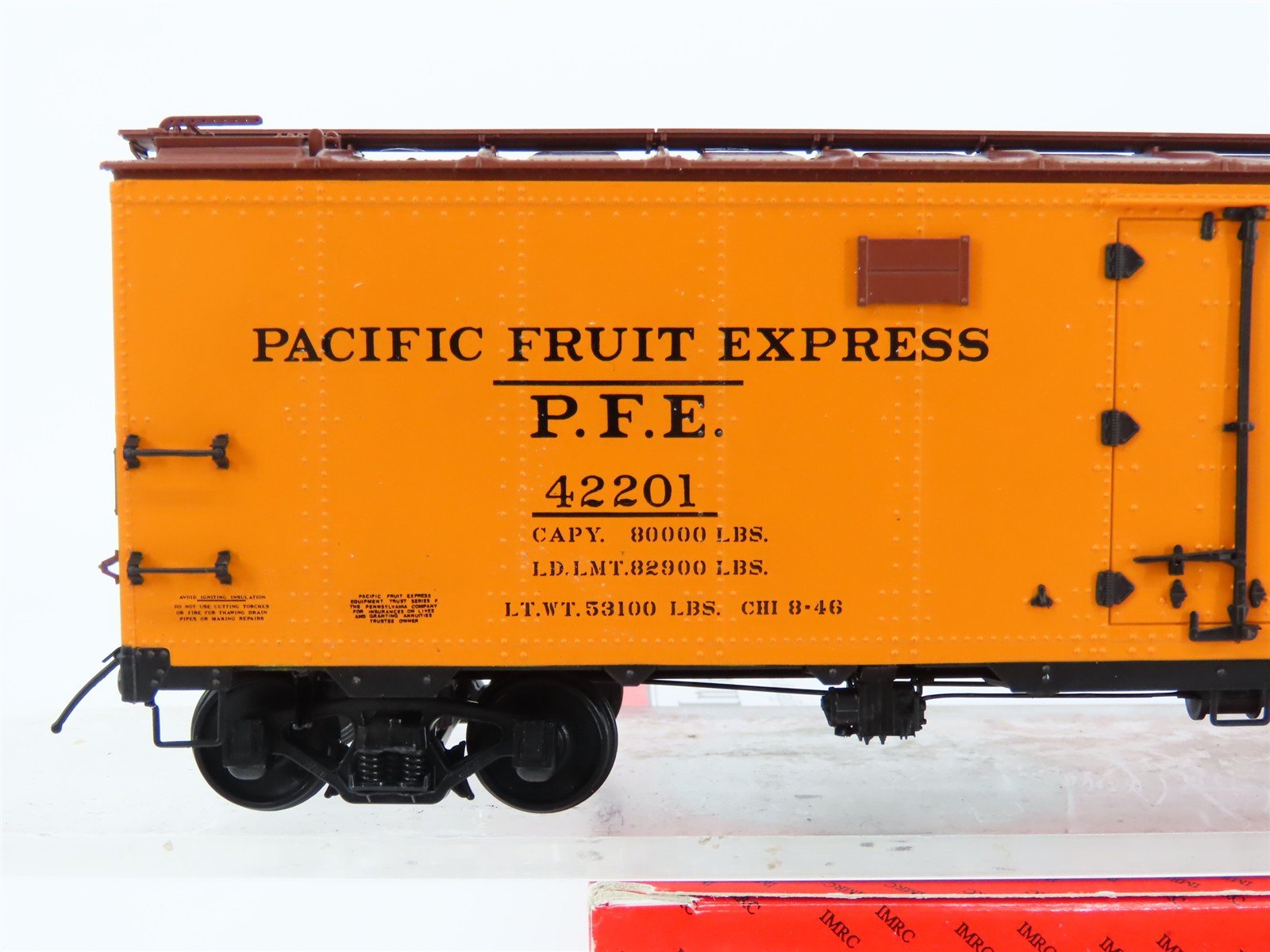 O Scale 2-Rail InterMountain 25302S-53 PFE Pacific Fruit Express Reefer #42201