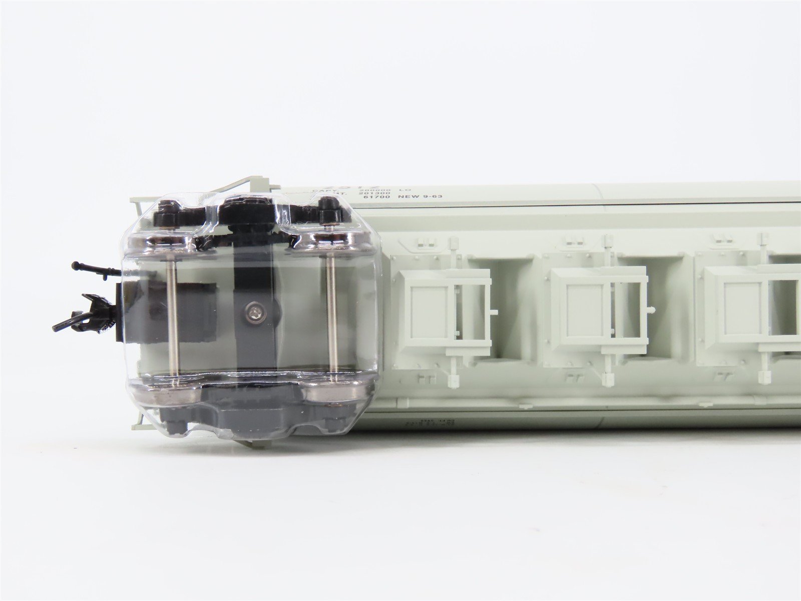 O Scale 2-Rail Atlas 3002205A C&O Chesapeake & Ohio 6-Bay Covered Hopper #2512