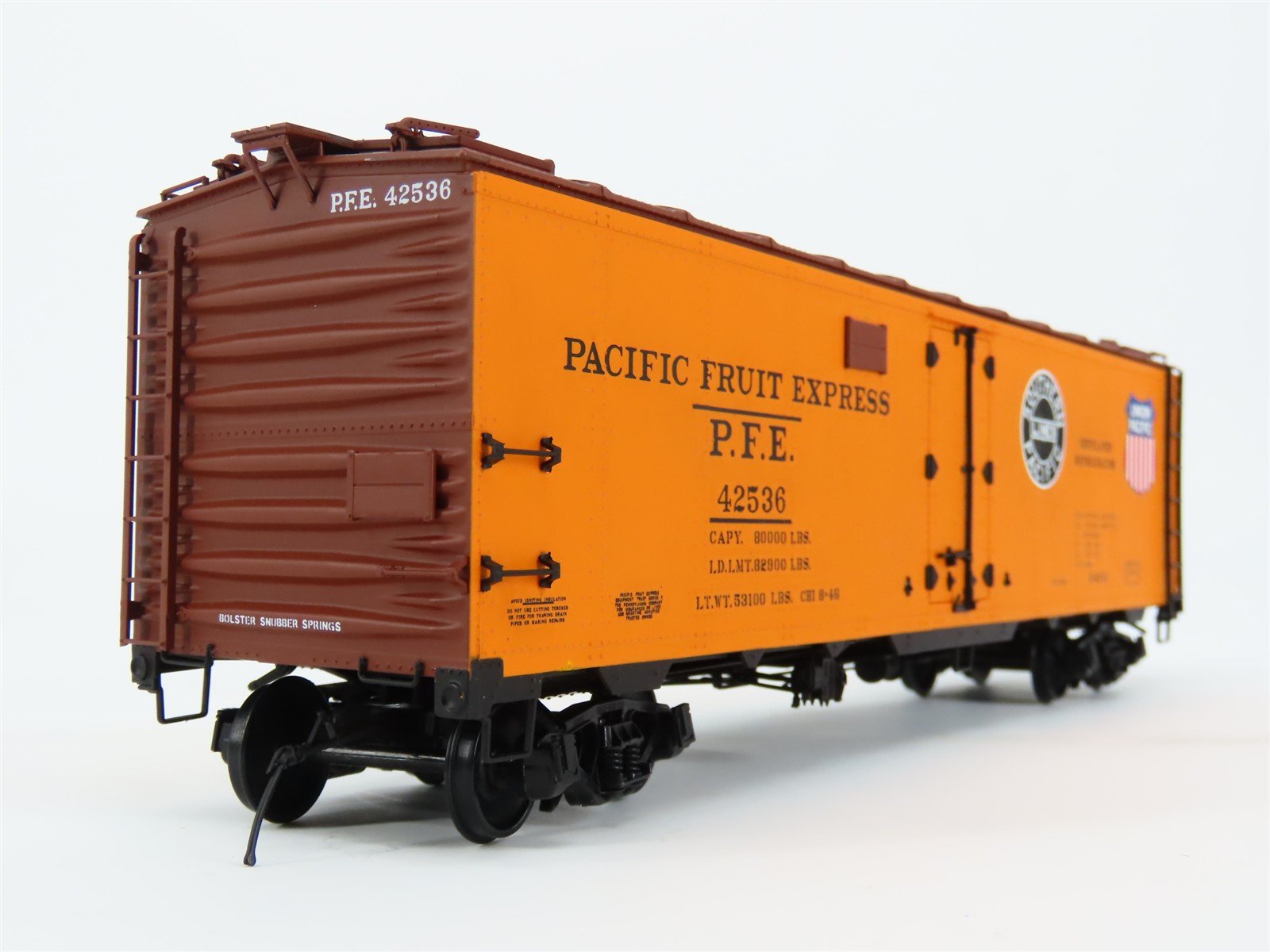 O Scale 2-Rail InterMountain 25302S-54 PFE Pacific Fruit Express Reefer #42536