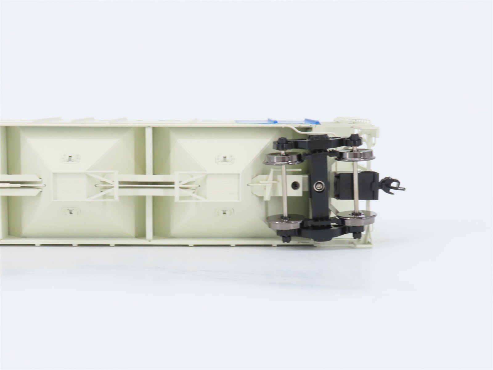 O Scale 2-Rail Atlas 3002354-1 SOO Line PS-4427 3-Bay Hopper Car #70151