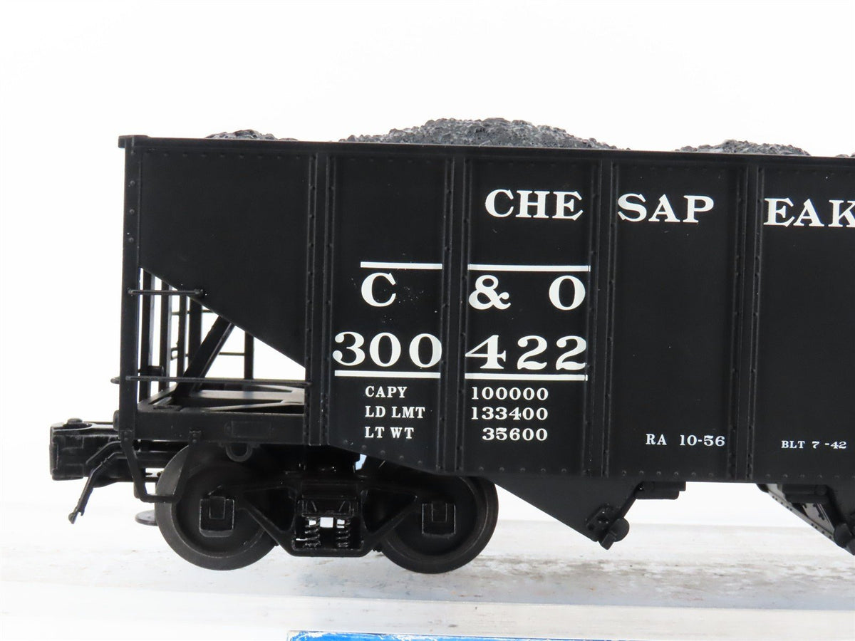 O Gauge 3-Rail Atlas 6752-7 C&amp;O Chesapeake &amp; Ohio 2-Bay Hopper #300422 w/ Load