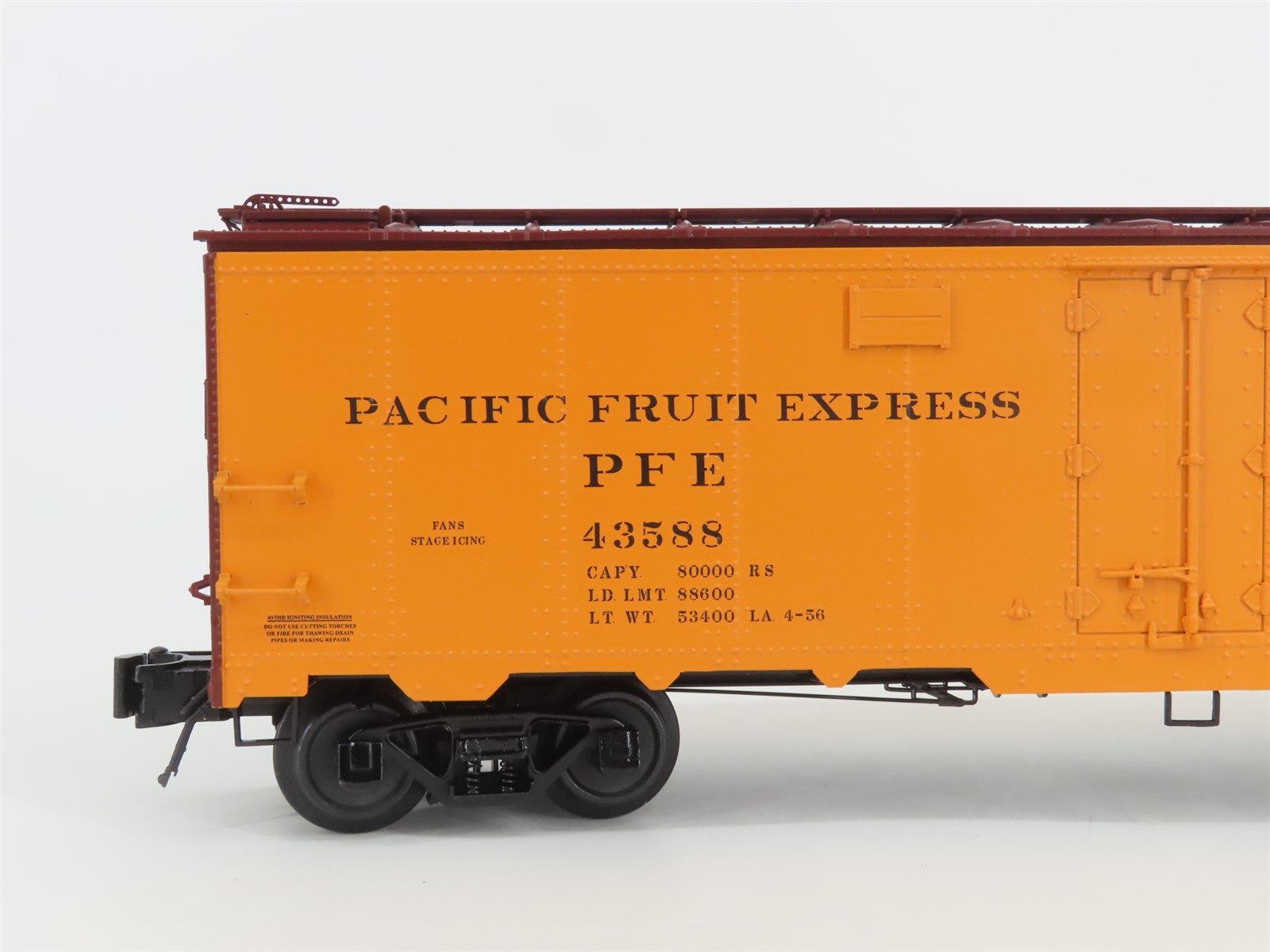 O Gauge 3-Rail Atlas 3003905-3 SP UP PFE Pacific Fruit Express 40' Reefer #43588