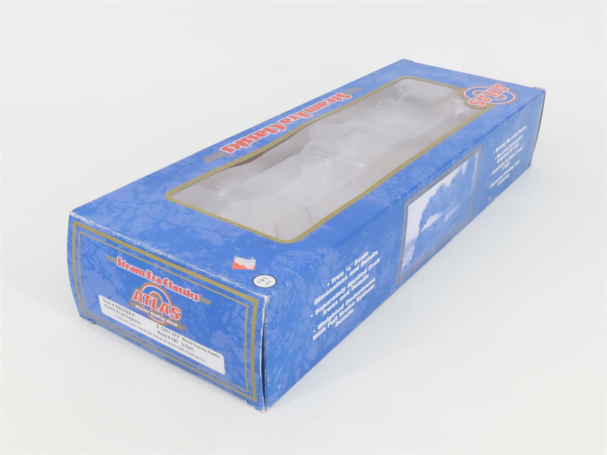 O Gauge 3-Rail Atlas 3001029-2 PFE Pacific Fruit Express GACC Wood Reefer #745