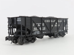 O Gauge 3-Rail Atlas 6423-7 C&O 50-Ton War Emergency 2-Bay Hopper 55619 w/ Load