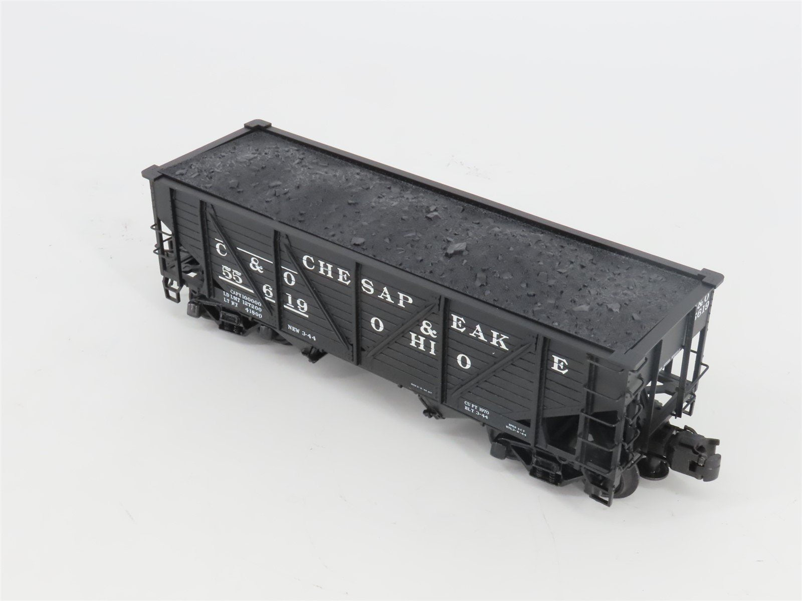 O Gauge 3-Rail Atlas 6423-7 C&O 50-Ton War Emergency 2-Bay Hopper 55619 w/ Load