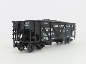 O Gauge 3-Rail Atlas 6423-1 C&O 50-Ton War Emergency 2-Bay Hopper 54314 w/ Load