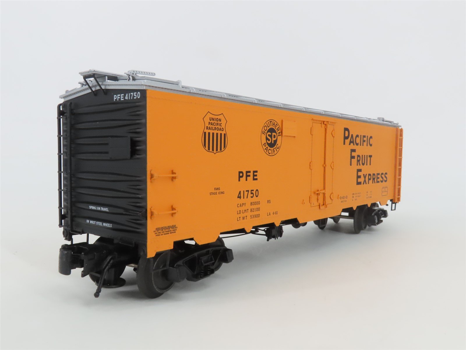 O Gauge 3-Rail Atlas 8518-2 UP SP PFE Pacific Fruit Express 40' Reefer #41750