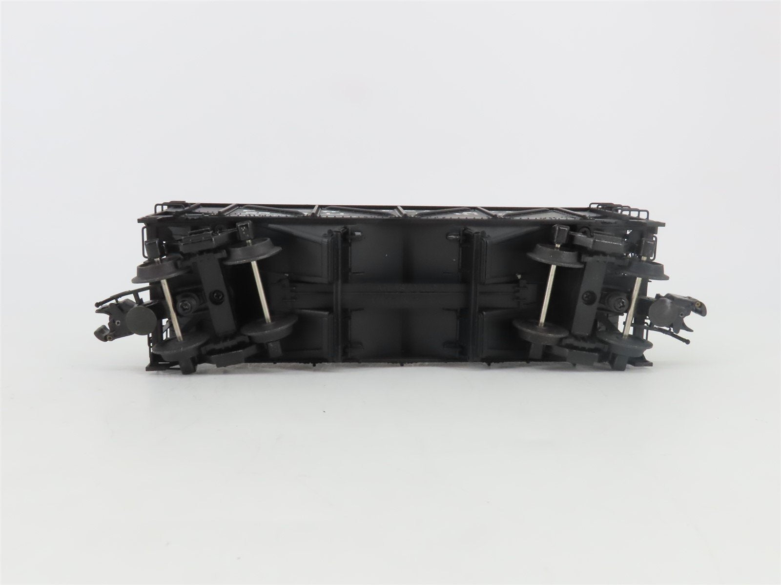 O Gauge 3-Rail Atlas 6423-6 C&O 50-Ton War Emergency 2-Bay Hopper #55511 w/ Load