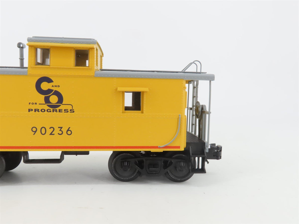 O Gauge 3-Rail Atlas Trainman 2003016-2 C&amp;O Cupola Caboose #90236 w/ Lights