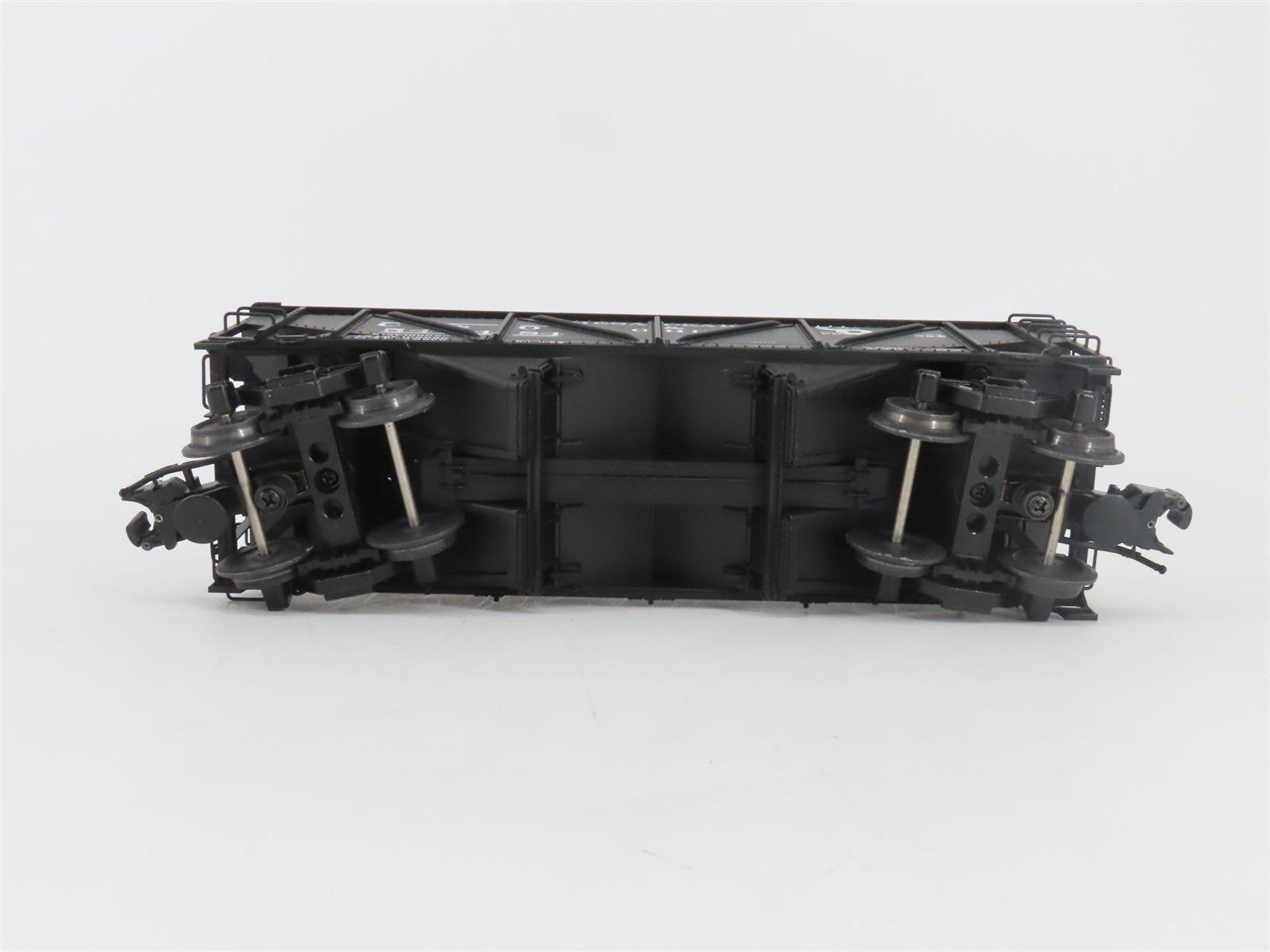 O Gauge 3-Rail Atlas 6438-7 C&O 50-Ton War Emergency 2-Bay Hopper #54484 w/ Load