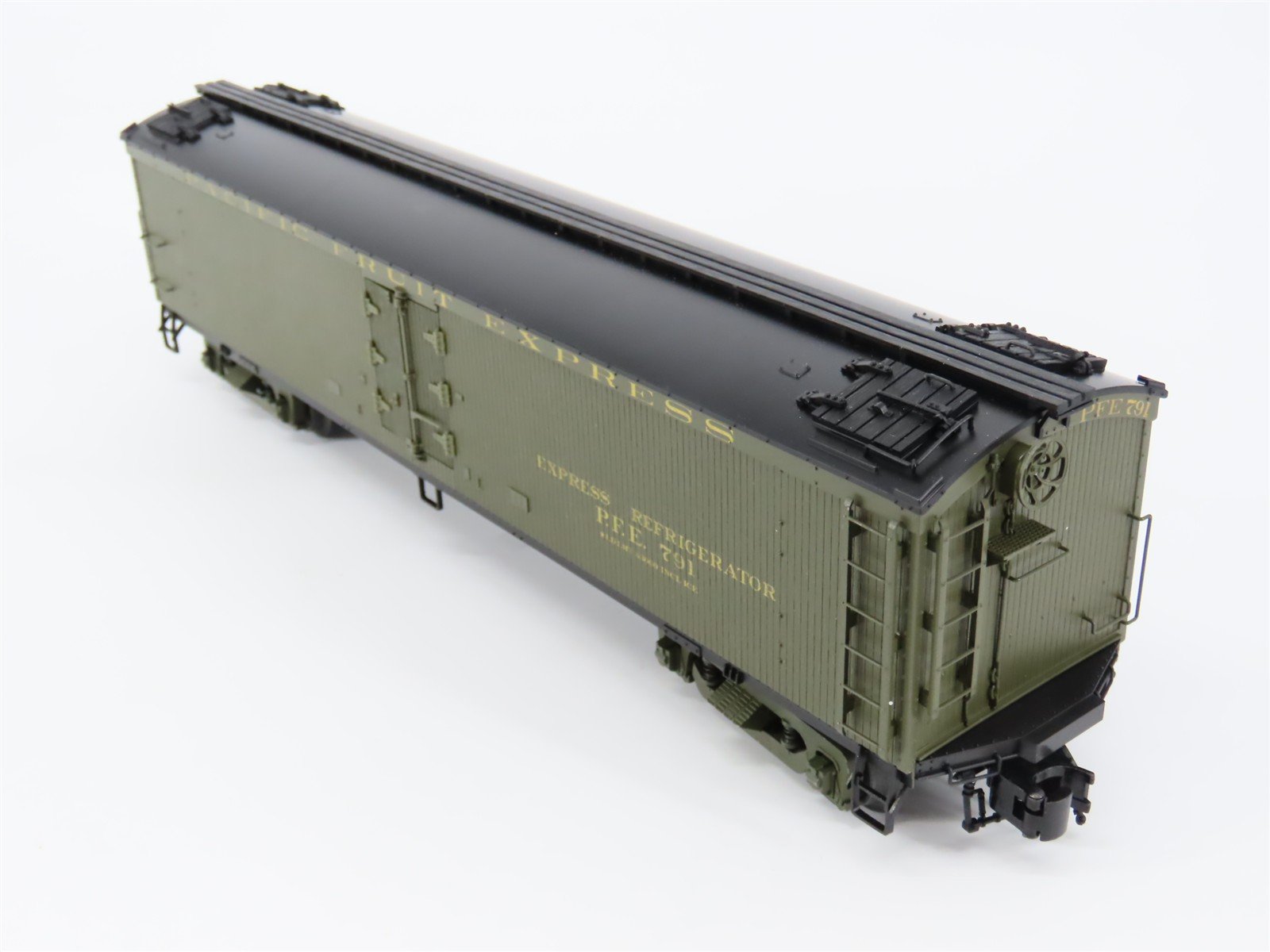 O Gauge 3-Rail Atlas 3001029-4 PFE Pacific Fruit Express Wood Reefer #791