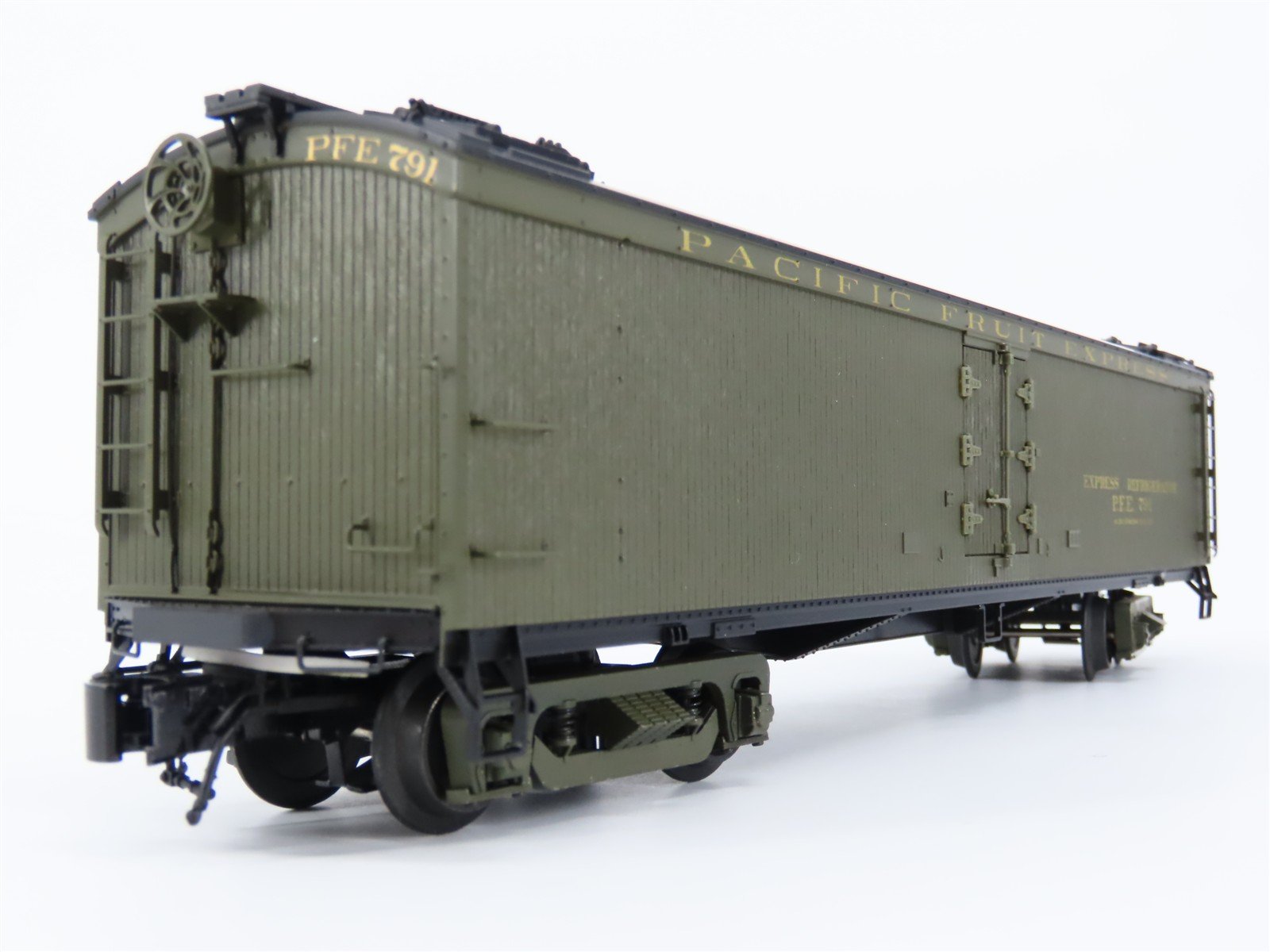 O Gauge 3-Rail Atlas 3001029-4 PFE Pacific Fruit Express Wood Reefer #791