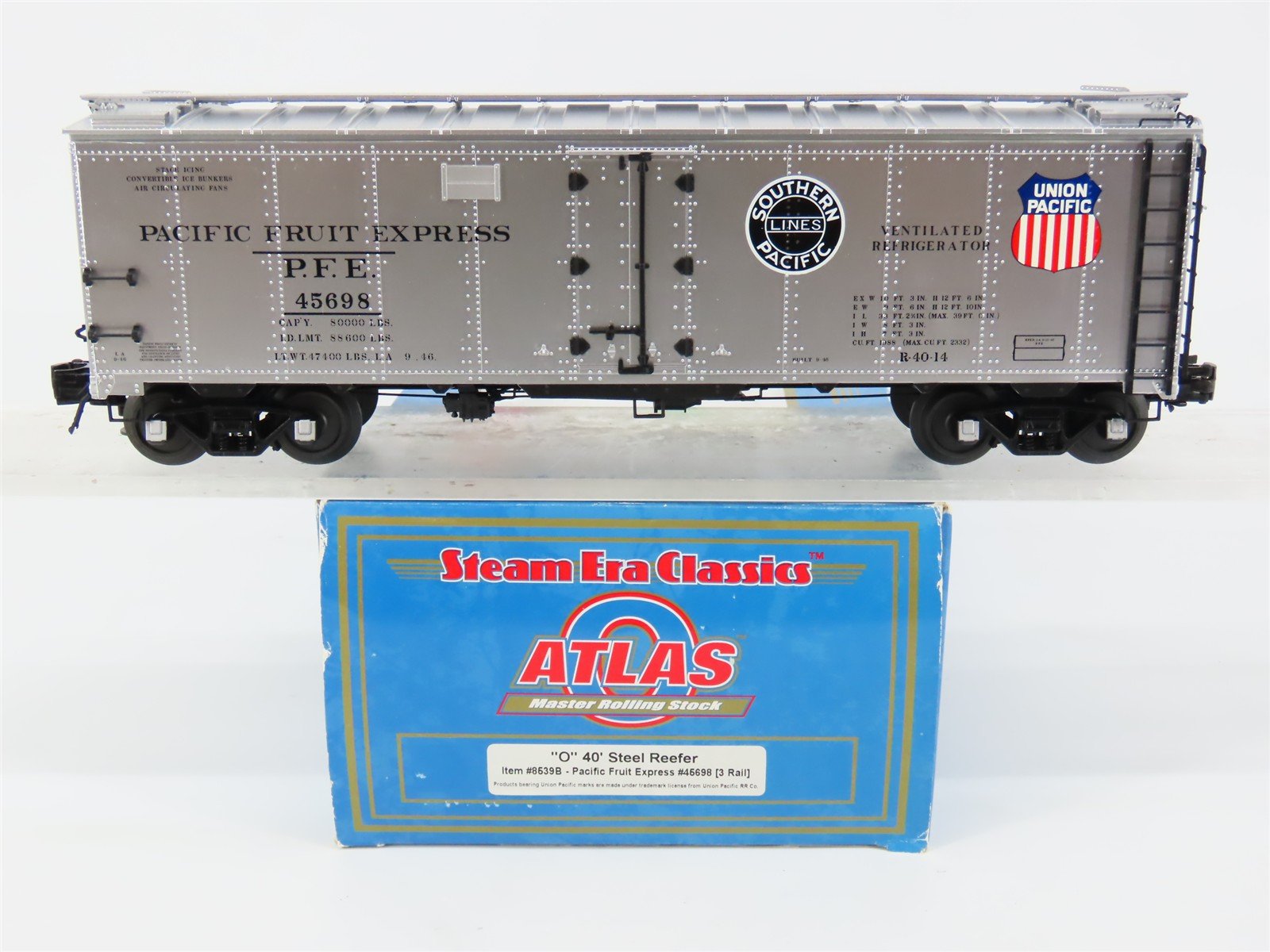 O Gauge 3-Rail Atlas 8539B SP UP PFE Pacific Fruit Express 40' Reefer #45698