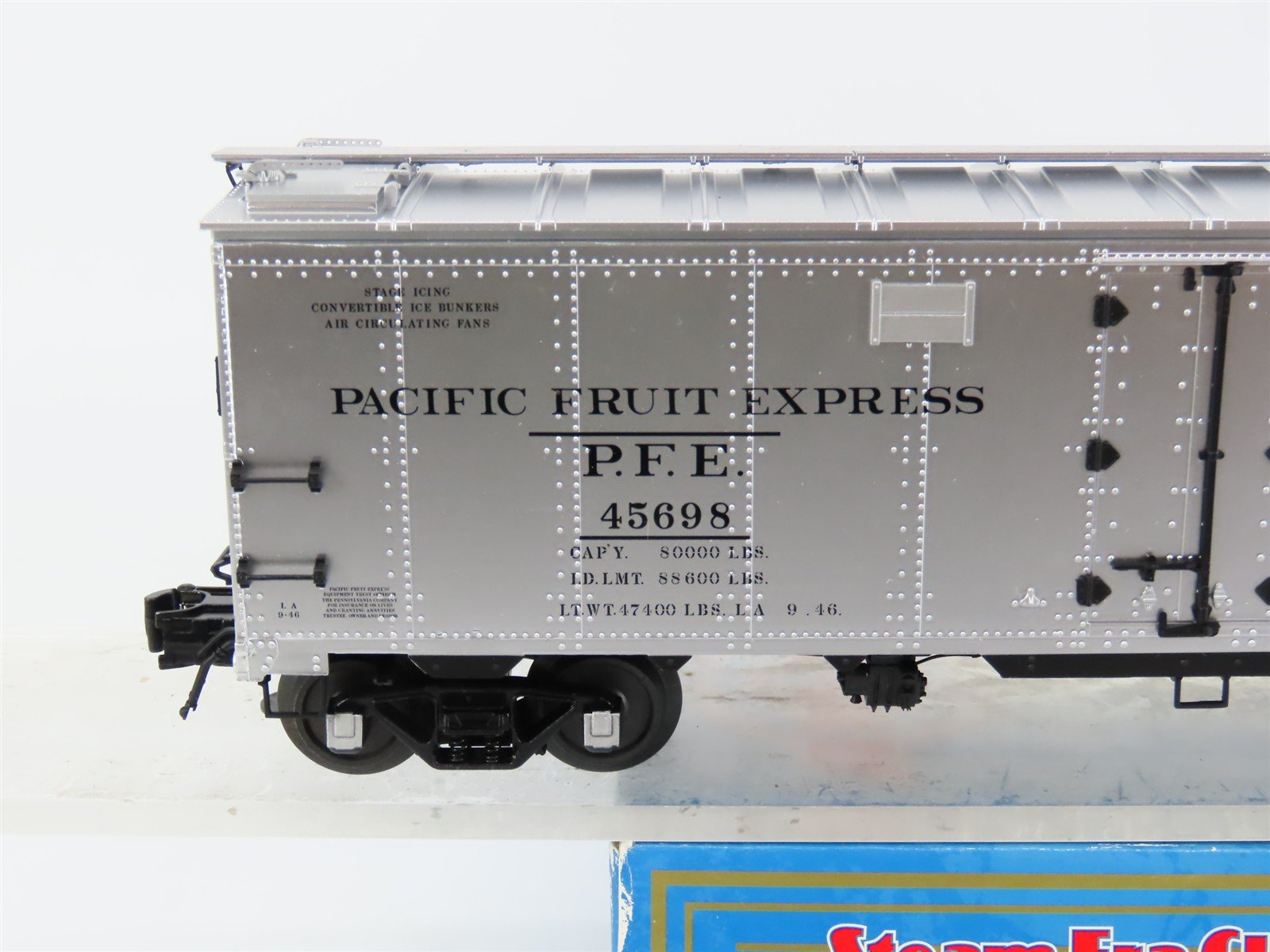 O Gauge 3-Rail Atlas 8539B SP UP PFE Pacific Fruit Express 40' Reefer #45698