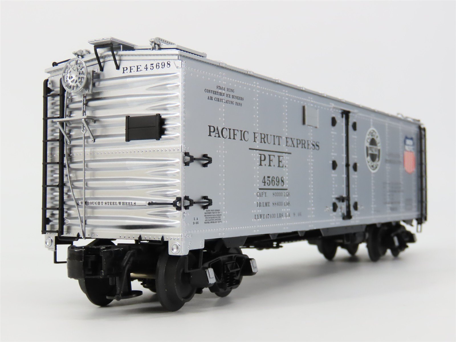 O Gauge 3-Rail Atlas 8539B SP UP PFE Pacific Fruit Express 40' Reefer #45698
