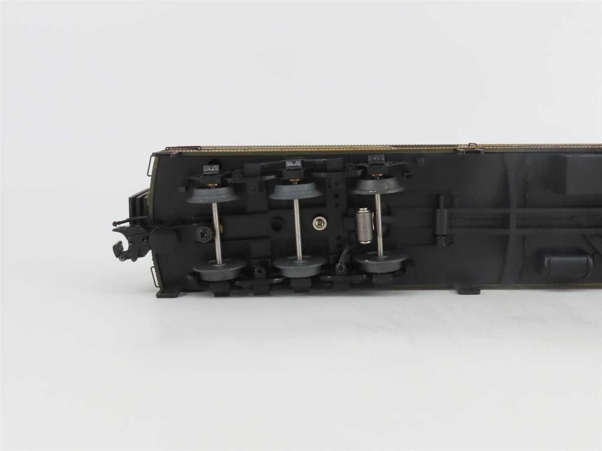 O Gauge 3-Rail Atlas Trainman 2001320-2 GTW 60&#39; Baggage Passenger Car #8805