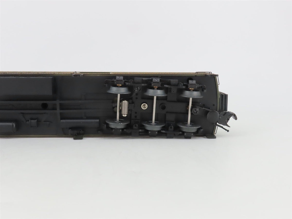 O Gauge 3-Rail Atlas Trainman 2001320-2 GTW 60&#39; Baggage Passenger Car #8805