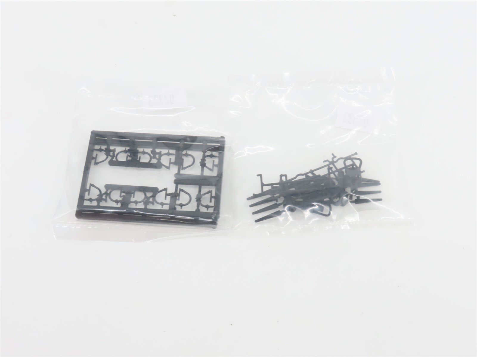 HO Liliput L352000 US Army Transportation Sleeper Passenger & Flat Cars Set of 3