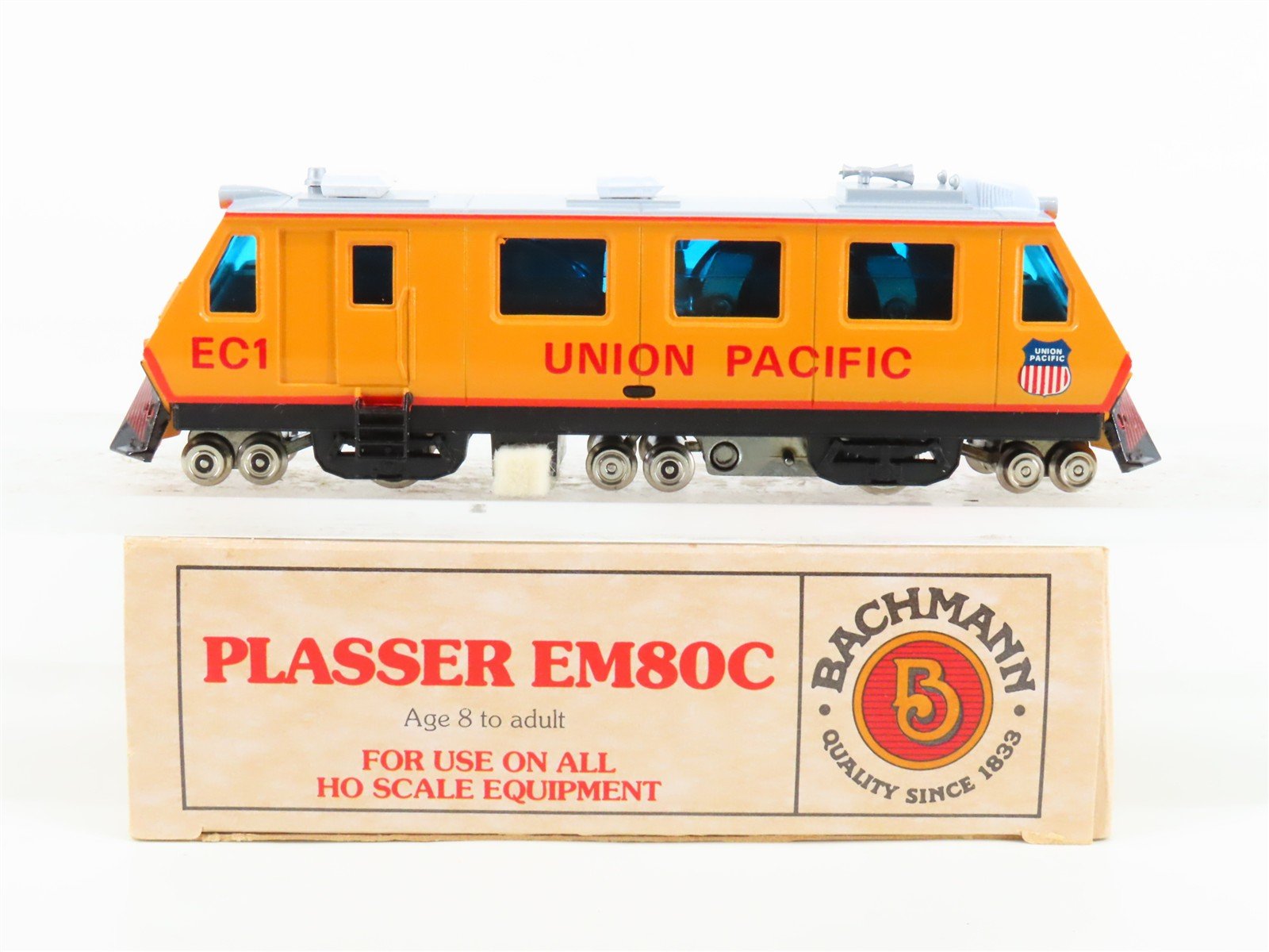 HO Scale Bachmann 608 UP Union Pacific Plasser EM80C Track Cleaning Diesel #EC1