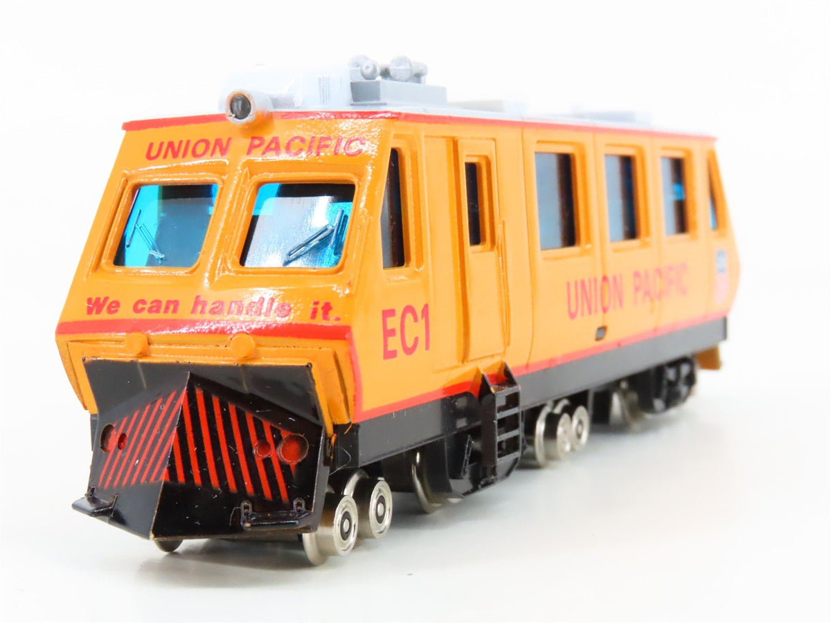 HO Scale Bachmann 608 UP Union Pacific Plasser EM80C Track Cleaning Diesel #EC1