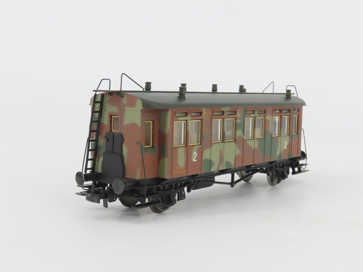 HO Scale Liliput L327399 DR Deutsche Reichsbahn WWII 2nd Class Passenger Car