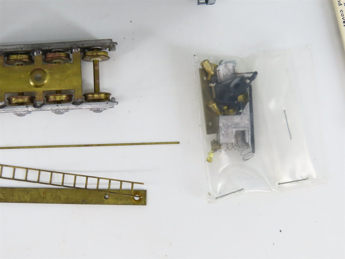 HO Scale Bowser 1-150660 Undecorated Die-Cast 8 Wheel Long Haul Steam Tender Kit