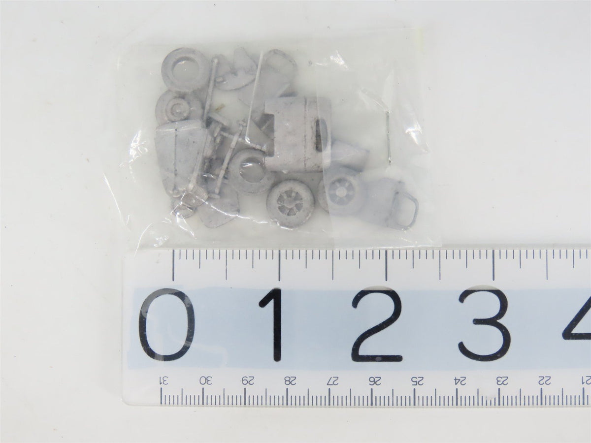 HO 1/87 On-Trak 5041 Undecorated 1947 International Semi Tractor Vehicle Kit