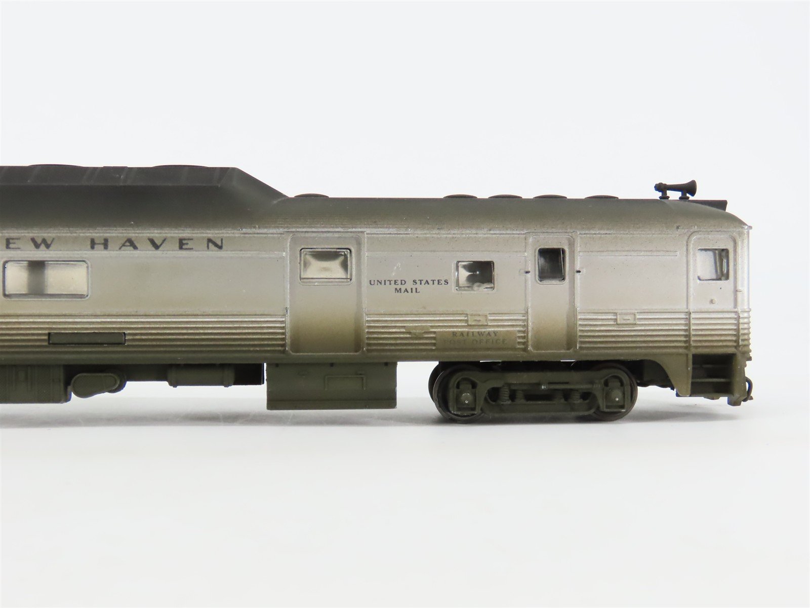 HO Scale Athearn NH New Haven Budd RDC Diesel Locomotive Unpowered/CUSTOM