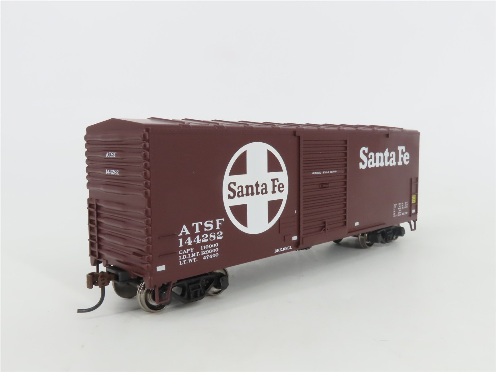 HO Scale Athearn 73426 ATSF Santa Fe Railroad 40' Modernized Box Car #144282
