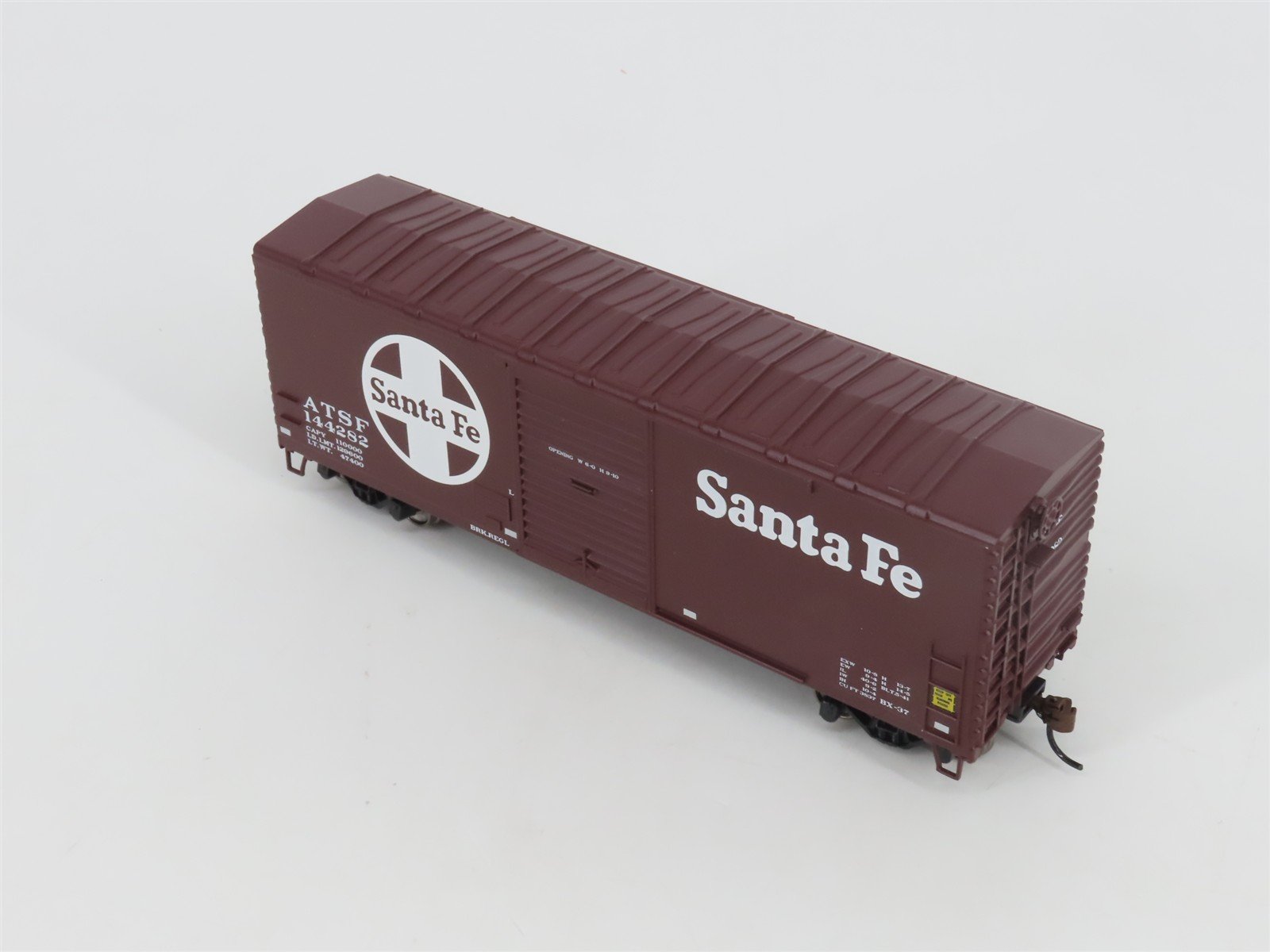 HO Scale Athearn 73426 ATSF Santa Fe Railroad 40' Modernized Box Car #144282