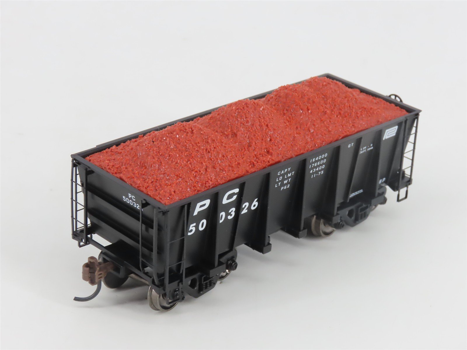 HO Scale Athearn Roundhouse ATH97698 PC Penn Central 26' Ore Car w/ Loads 4-Pack