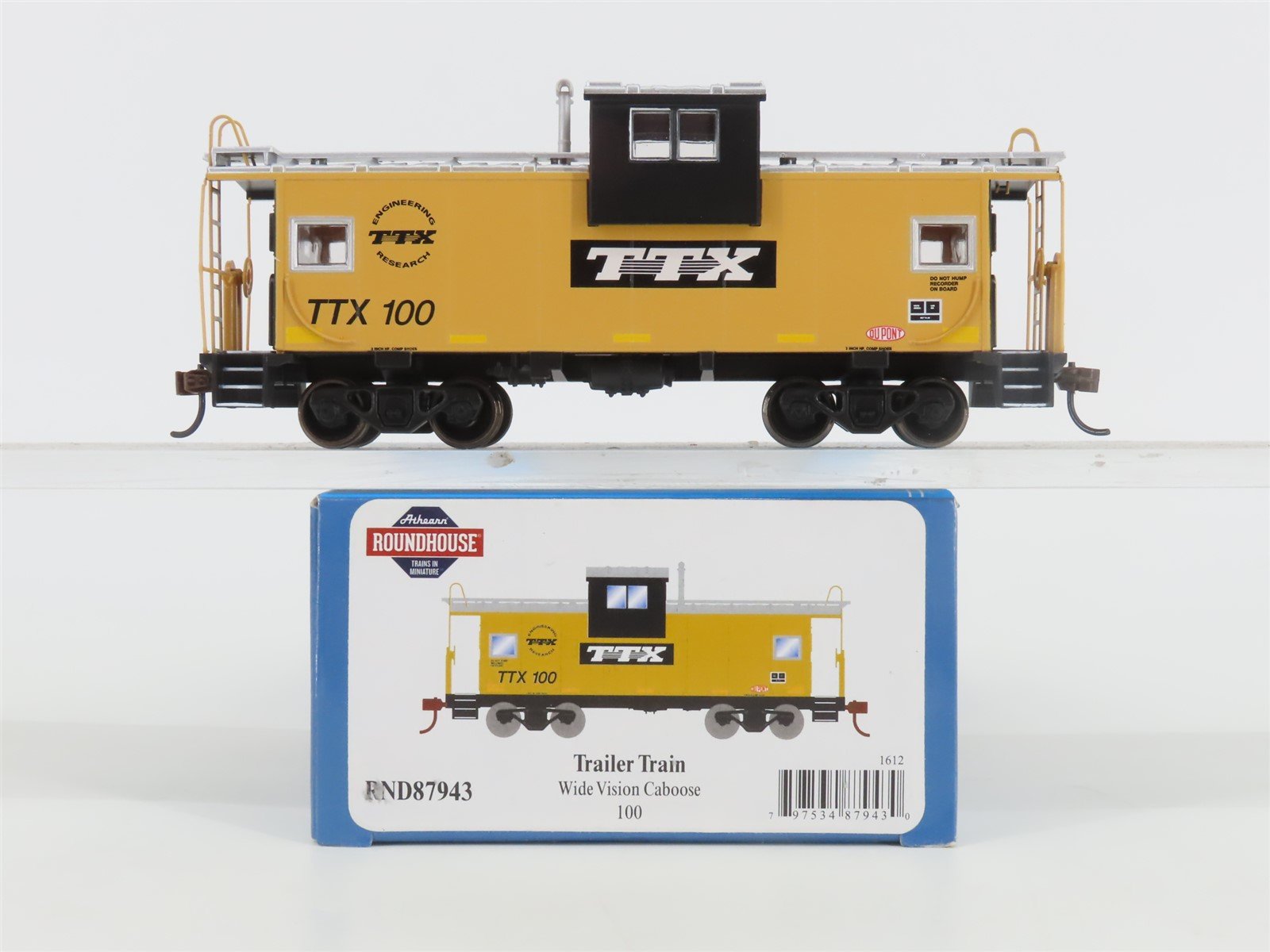 HO Scale Athearn Roundhouse RND87943 TTX Trailer Train Wide Vision Caboose #100
