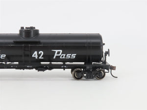 HO Scale Athearn Collectibles 99160 WP&YR White Pass & Yukon Route Tank Car #42