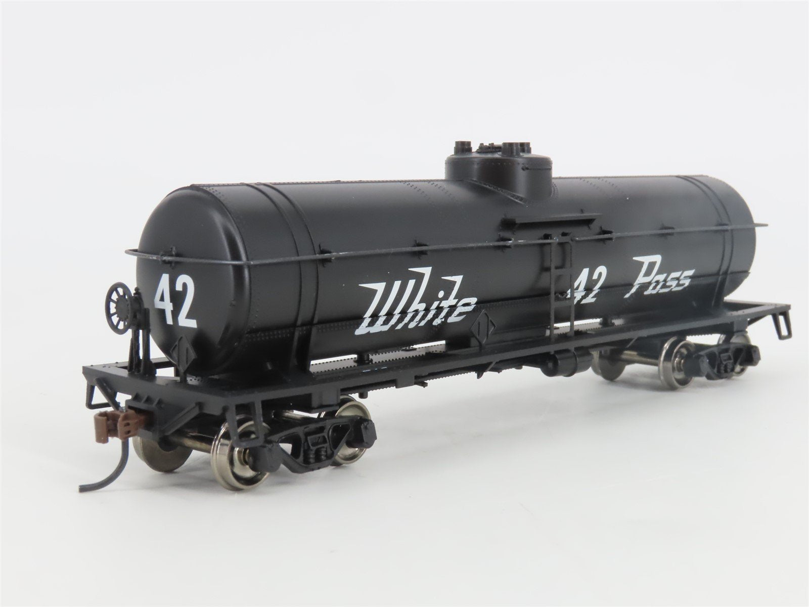 HO Scale Athearn Collectibles 99160 WP&YR White Pass & Yukon Route Tank Car #42