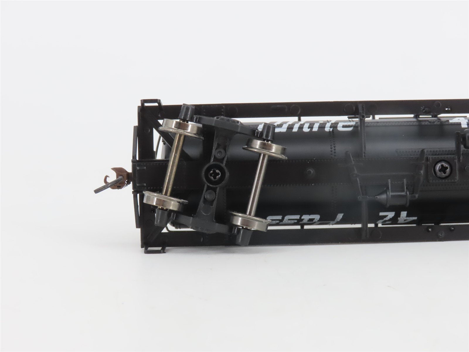 HO Scale Athearn Collectibles 99160 WP&YR White Pass & Yukon Route Tank Car #42