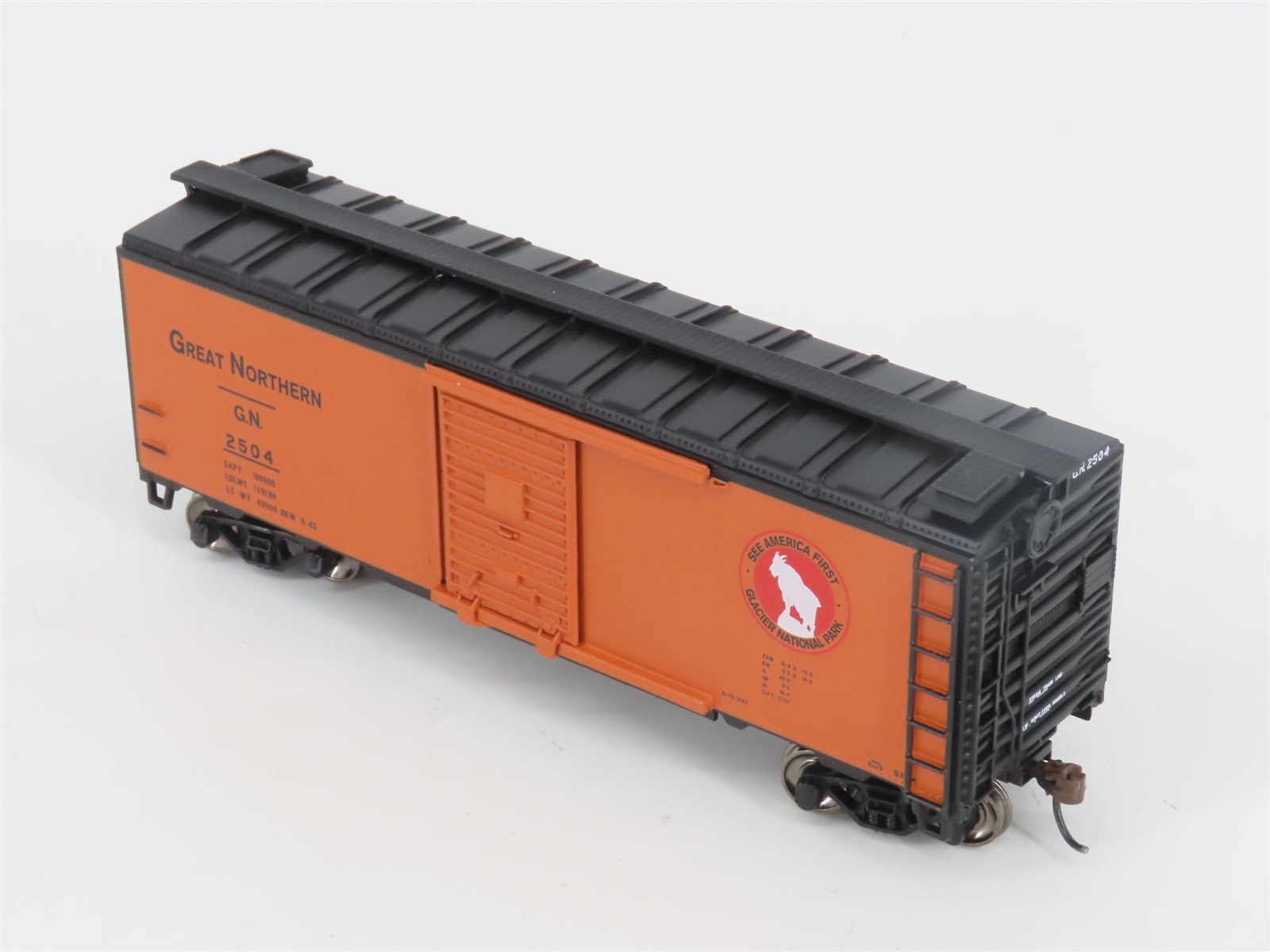 HO Scale Athearn Roundhouse RND73554 GN Great Northern 40' Box Car #2504